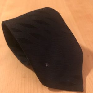Louis Vuitton Black Tie